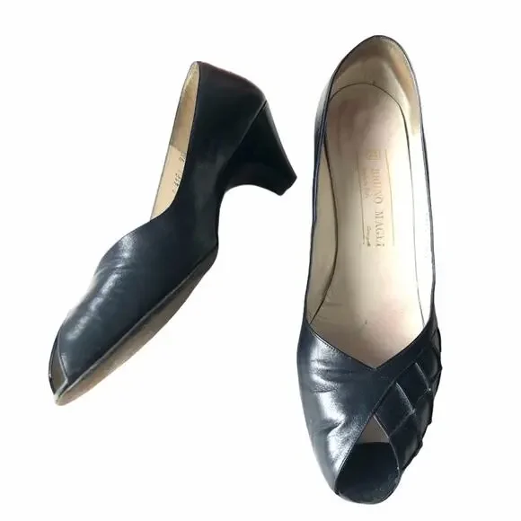 Bruno Magli Peep Toe Pump Navy 9.5 AA Vintage